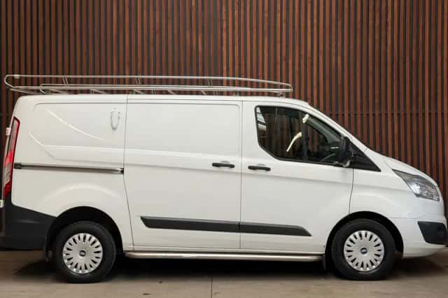 Ford Transit Custom (2016) thumbnail 4