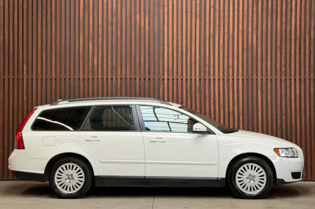 Volvo V50 (2010) thumbnail 4
