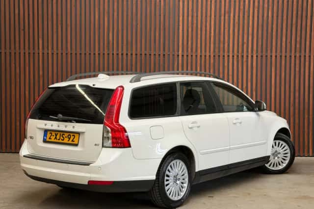 Volvo V50 (2010) thumbnail 5