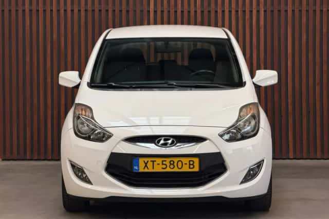 Hyundai ix20 (2013) thumbnail 2