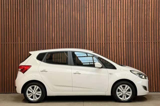 Hyundai ix20 (2013) thumbnail 4