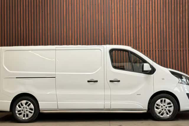 Opel Vivaro (2016) thumbnail 4