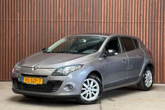 Renault Mégane (2012) thumbnail 1