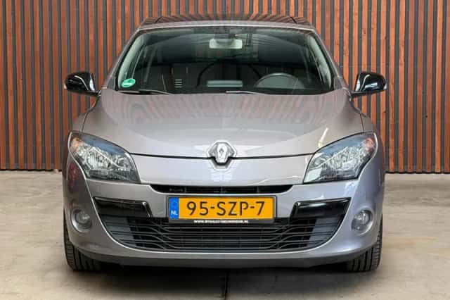 Renault Mégane (2012) thumbnail 2