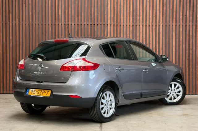 Renault Mégane (2012) thumbnail 5