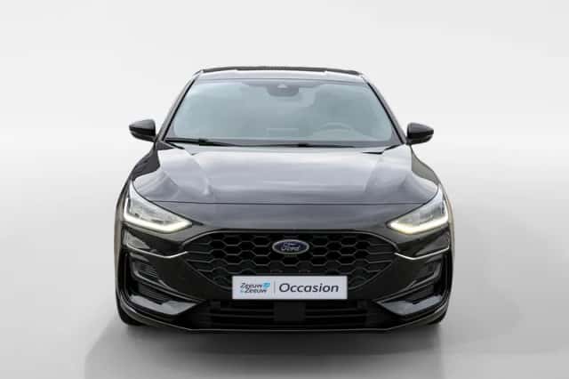 Ford Focus (2023) thumbnail 2