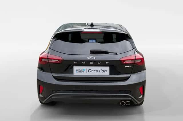 Ford Focus (2023) thumbnail 6