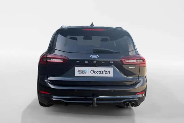 Ford Focus (2022) thumbnail 6