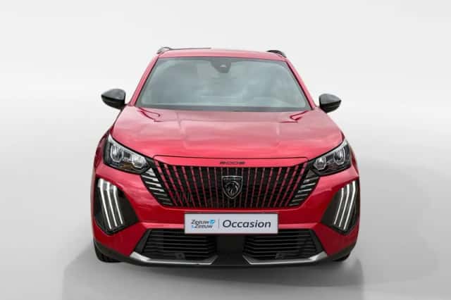 Peugeot 2008 (2024) thumbnail 2