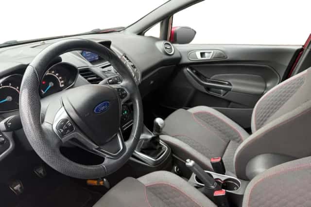 Ford Fiesta (2016) thumbnail 6