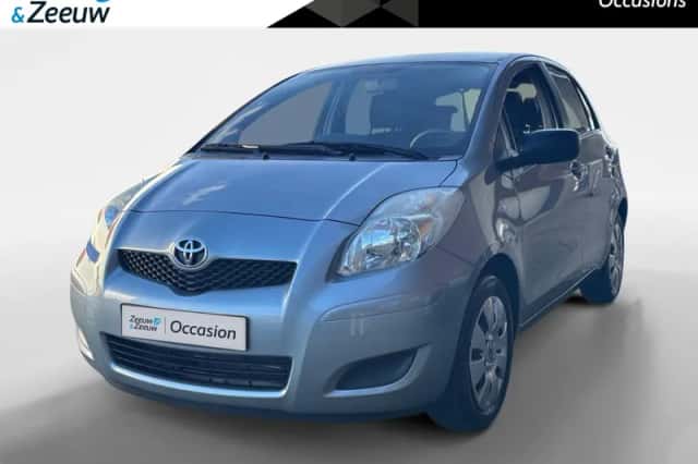 Toyota Yaris (2010) thumbnail 1