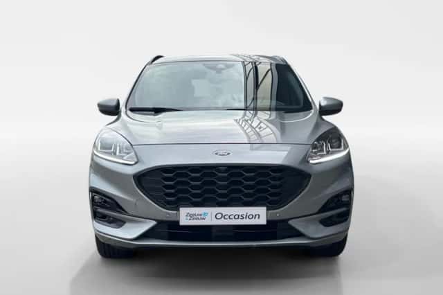 Ford Kuga (2023) thumbnail 2