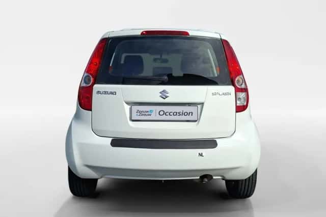 Suzuki Splash (2010) thumbnail 6