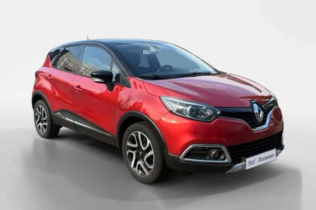 Renault Captur (2016) thumbnail 3