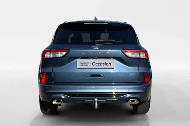 Ford Kuga (2023) thumbnail 4