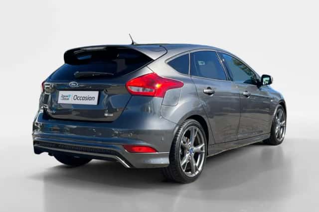 Ford Focus (2017) thumbnail 2