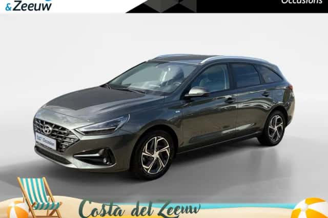 Hyundai i30 (2022) thumbnail 1