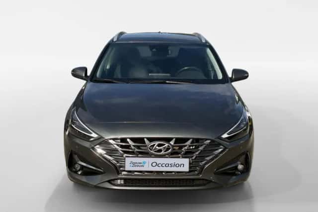 Hyundai i30 (2022) thumbnail 2