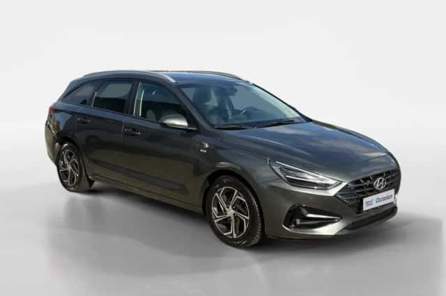 Hyundai i30 (2022) thumbnail 3