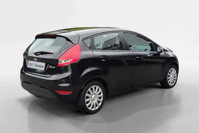 Ford Fiesta (2012) thumbnail 5