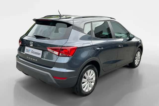 SEAT Arona (2018) thumbnail 3