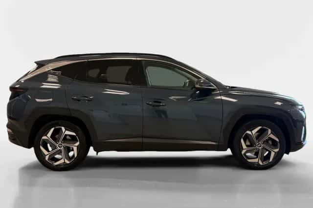 Hyundai Tucson (2023) thumbnail 4