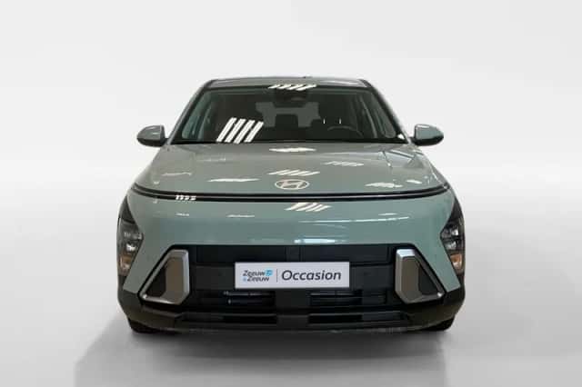 Hyundai Kona (2024) thumbnail 2