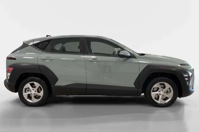 Hyundai Kona (2024) thumbnail 4