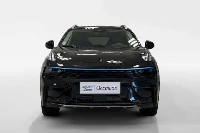 Lynk & Co 01 (2022) thumbnail 2