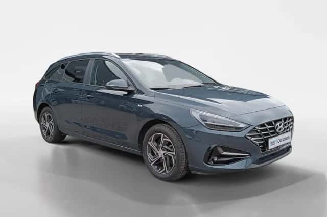 Hyundai i30 (2022) thumbnail 3