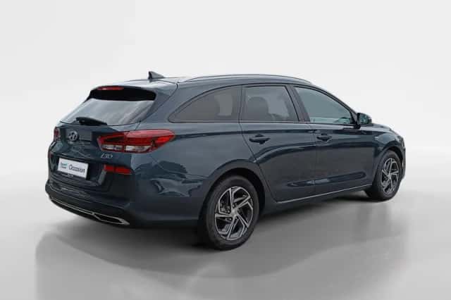 Hyundai i30 (2022) thumbnail 5