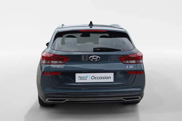 Hyundai i30 (2022) thumbnail 6
