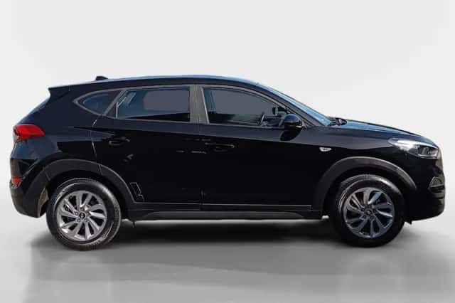 Hyundai Tucson (2017) thumbnail 4