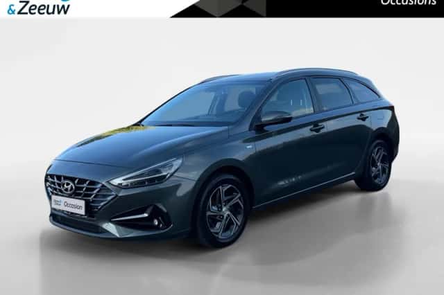 Hyundai i30 (2022) thumbnail 1