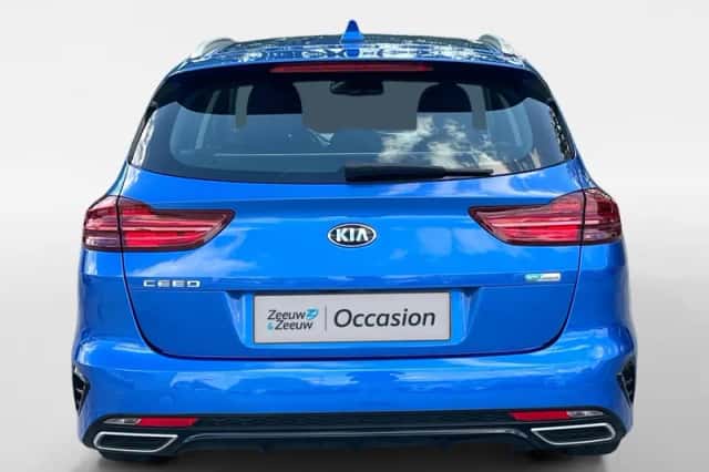 Kia Ceed Sportswagon (2021) thumbnail 4