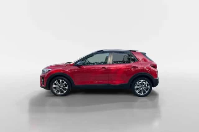 Kia Stonic (2018) thumbnail 2