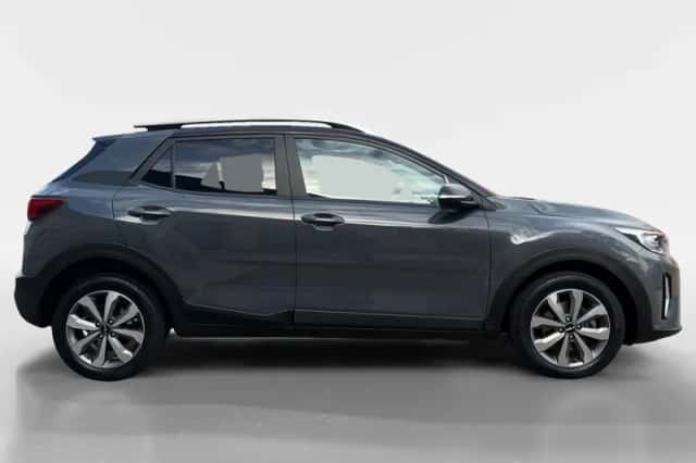 Kia Stonic (2022) thumbnail 5
