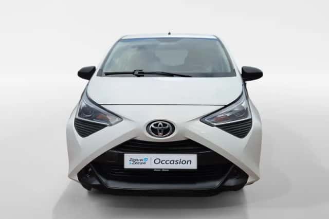 Toyota Aygo (2020) thumbnail 2