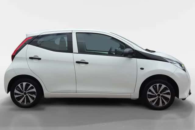 Toyota Aygo (2020) thumbnail 4