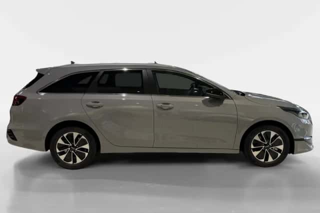 Kia Ceed Sportswagon (2025) thumbnail 4
