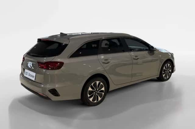 Kia Ceed Sportswagon (2025) thumbnail 5