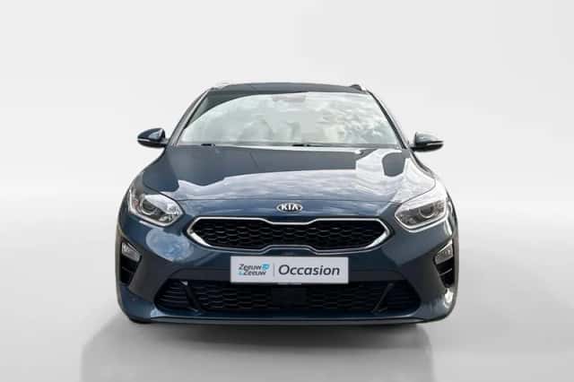 Kia Ceed (2019) thumbnail 2