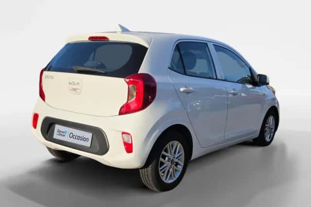Kia Picanto (2023) thumbnail 4