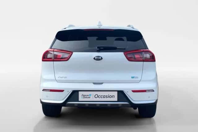 Kia Niro (2017) thumbnail 3