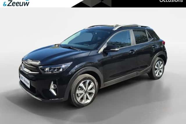 Kia Stonic (2023) thumbnail 1