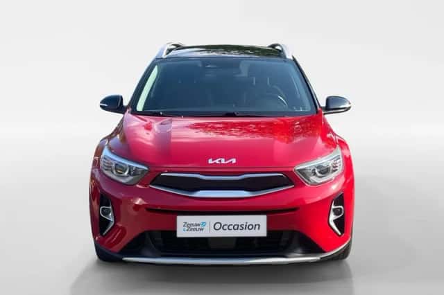 Kia Stonic (2021) thumbnail 3