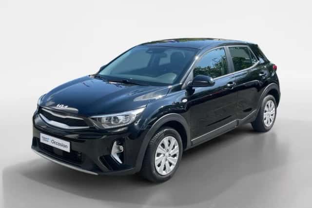 Kia Stonic (2023) thumbnail 2