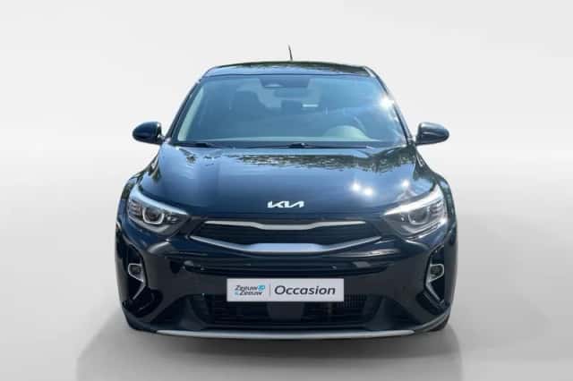 Kia Stonic (2023) thumbnail 3