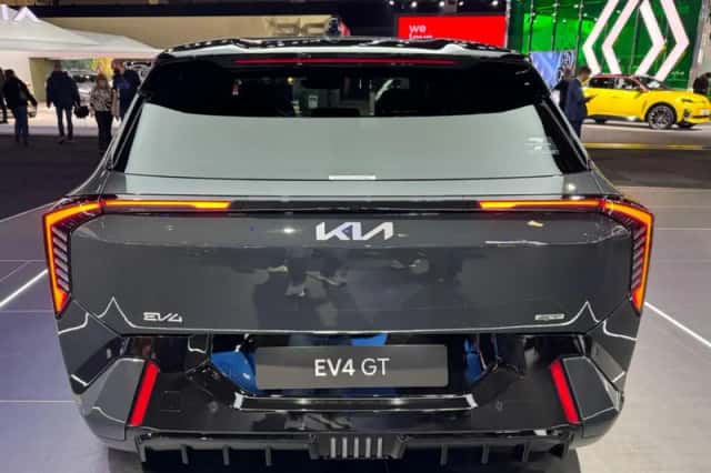 Kia EV4 (2026) thumbnail 3