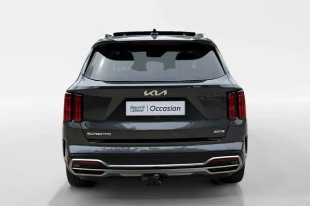 Kia Sorento (2024) thumbnail 6